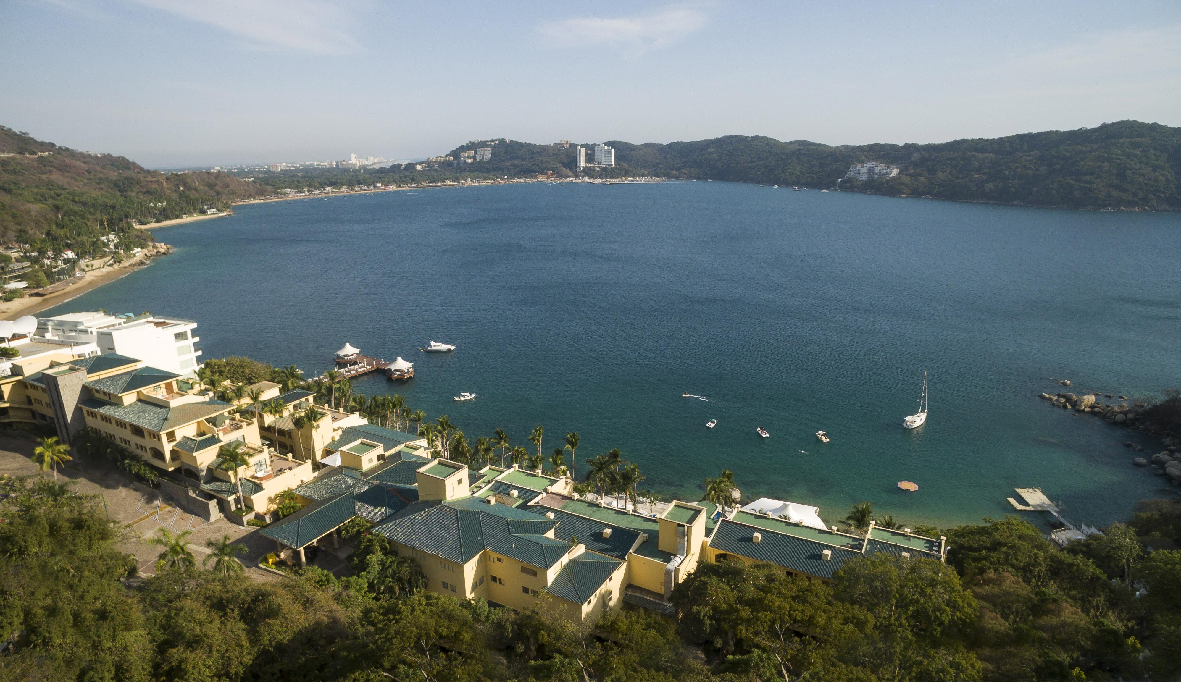 Hotel Camino Real Acapulco Diamante Exterior foto Phuket viewpoint